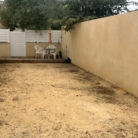Logement "La Cigale" Dans Villa Avec Piscine-3